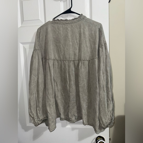 Slate Gray Flowy Blouse - Picture 7 of 7